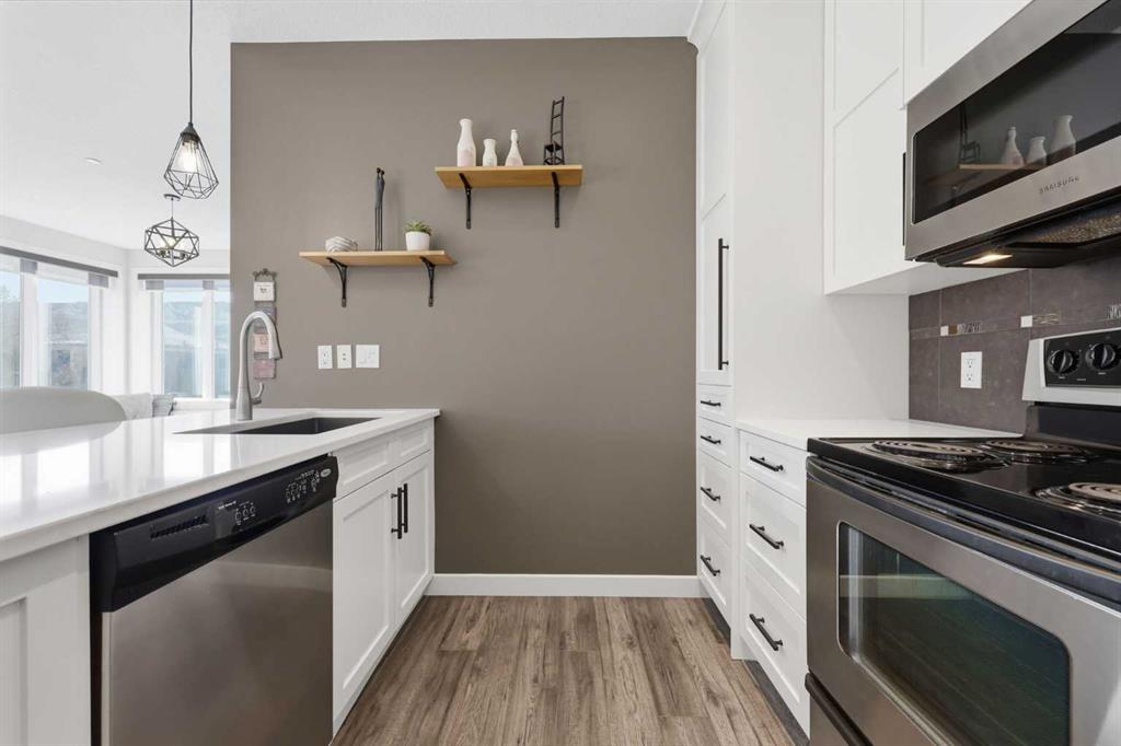 Picture for 206, 910 18 Avenue SW