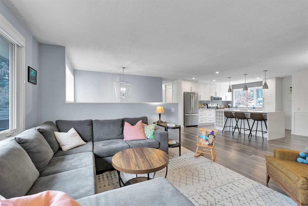 Picture for 6584 Dalrymple Way NW