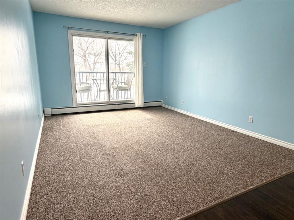 Picture for 212B, 295 Columbia Boulevard W