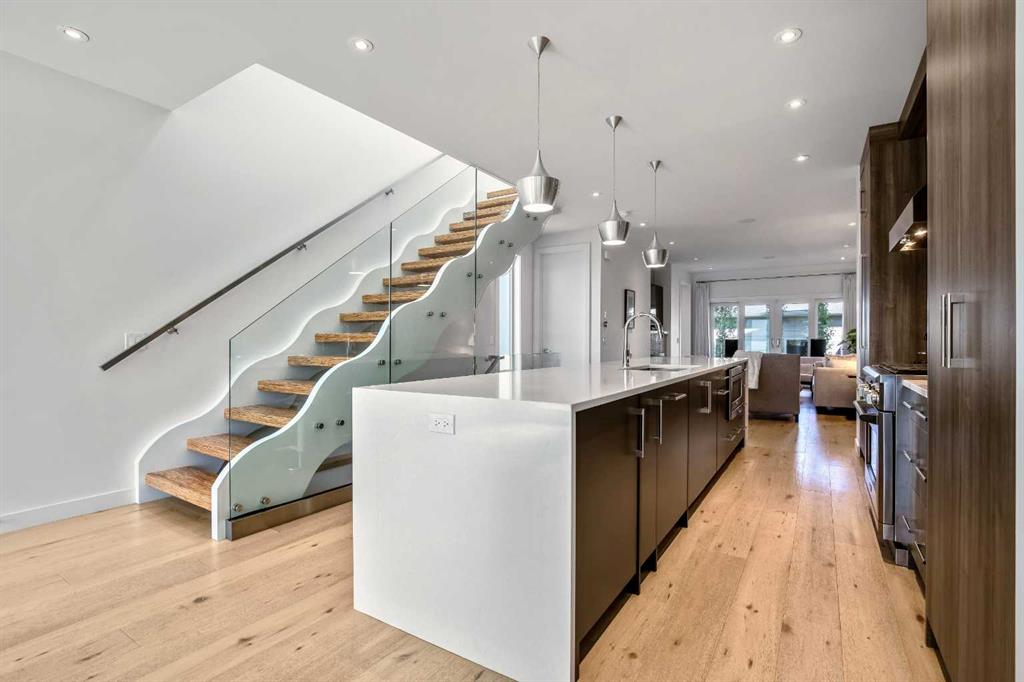 Picture for 2136 53 Avenue SW