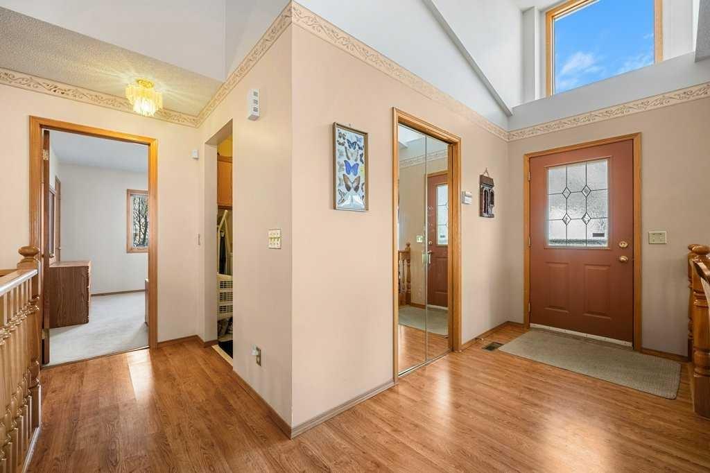 Picture for 104 Arbour Lake Way NW