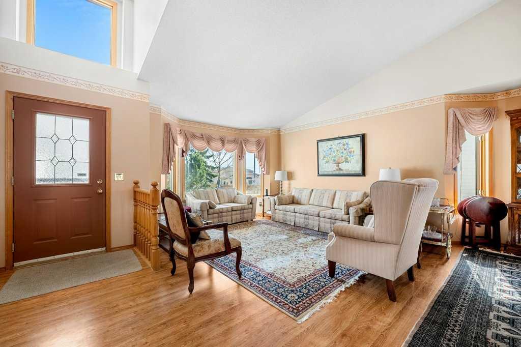 Picture for 104 Arbour Lake Way NW