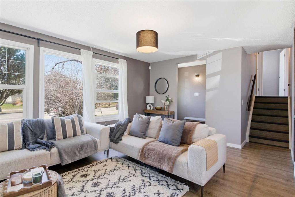 Picture for 14767 Deer Ridge Drive SE