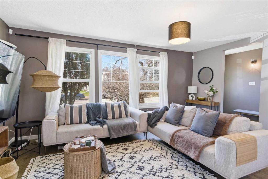 Picture for 14767 Deer Ridge Drive SE