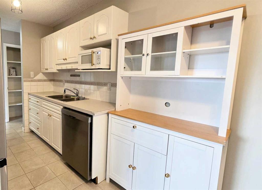 Picture for 112, 315 Heritage Drive SE