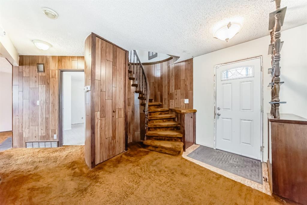 Picture for 619 Maryvale Way NE
