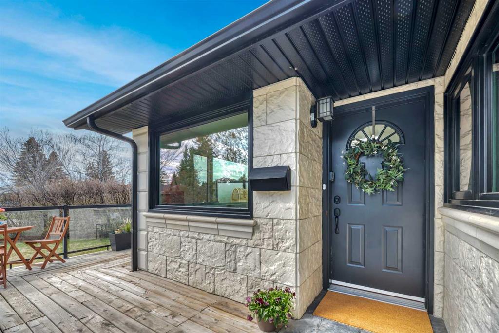Picture for 48 Waterloo Drive SW