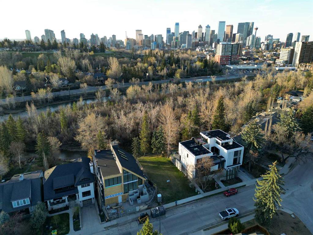 Picture for 714 Rideau Road SW