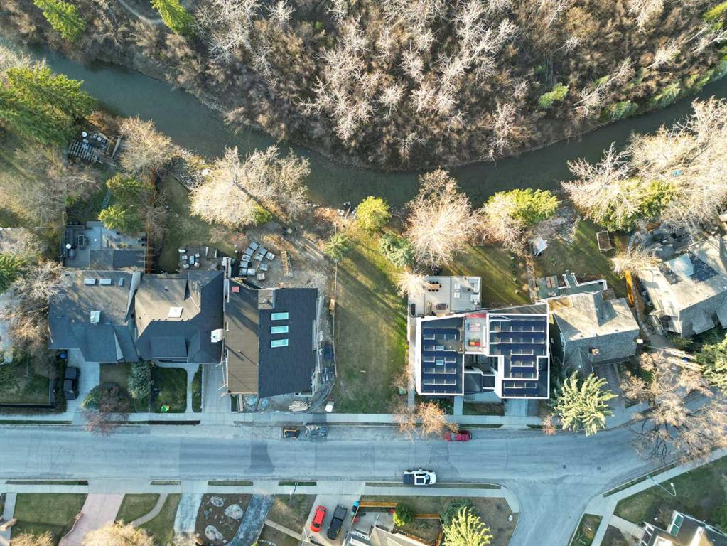 Picture for 714 Rideau Road SW