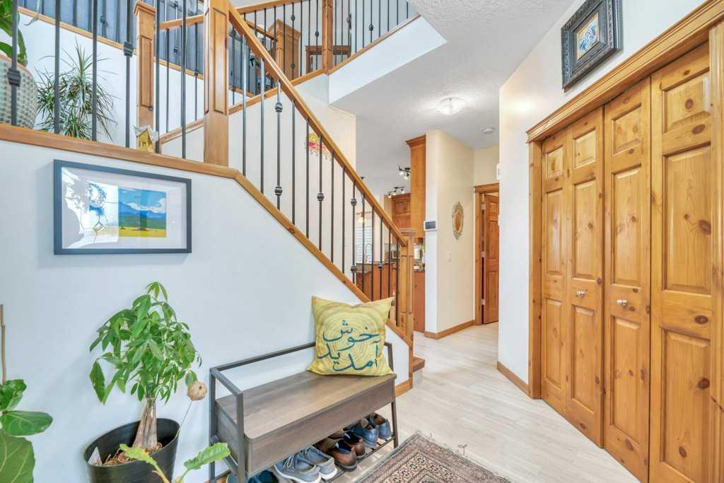 Picture for 22 Kincora Heights NW