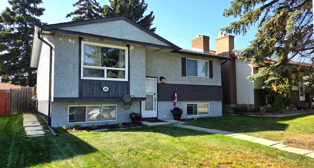 Picture for 884 Rundlecairn Way NE