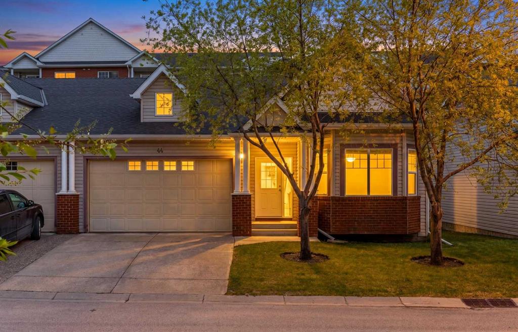 Picture for 44 Prestwick Pond Terrace SE