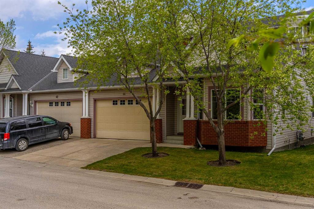 Picture for 44 Prestwick Pond Terrace SE