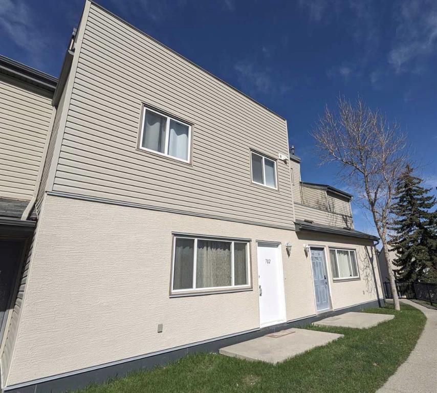 Picture for 702, 1540 29 Street NW