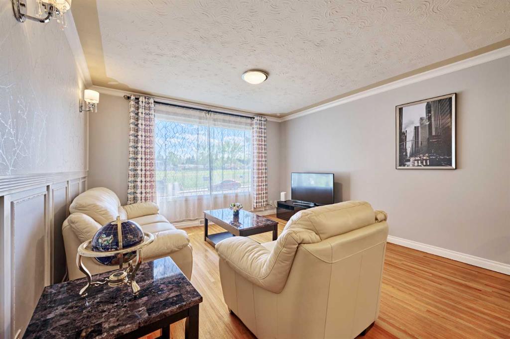 Picture for 812A 69 Avenue SW