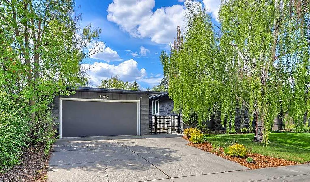 Picture for 907 Kerfoot Crescent SW