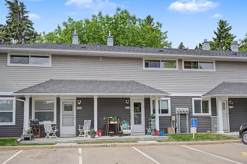 Picture for 633 Regal Park NE