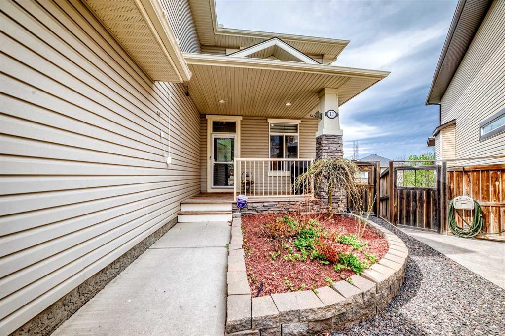 Picture for 11 Cresthaven Bay SW