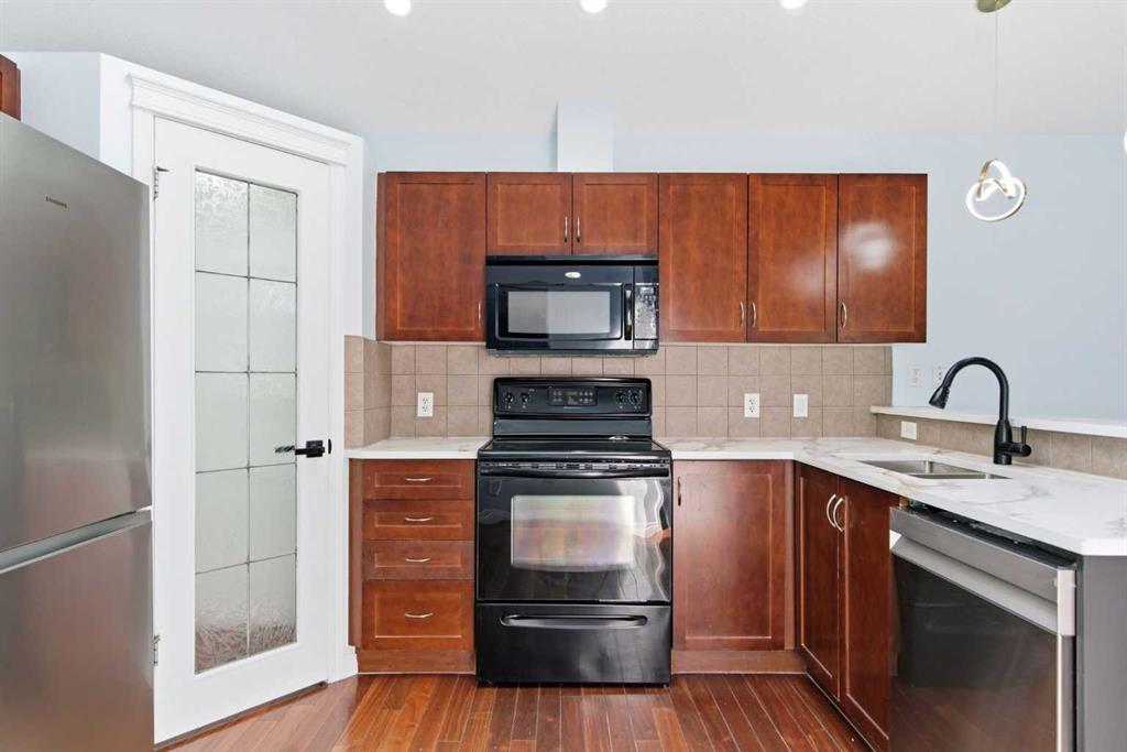 Picture for 203 Auburn Bay Heights SE