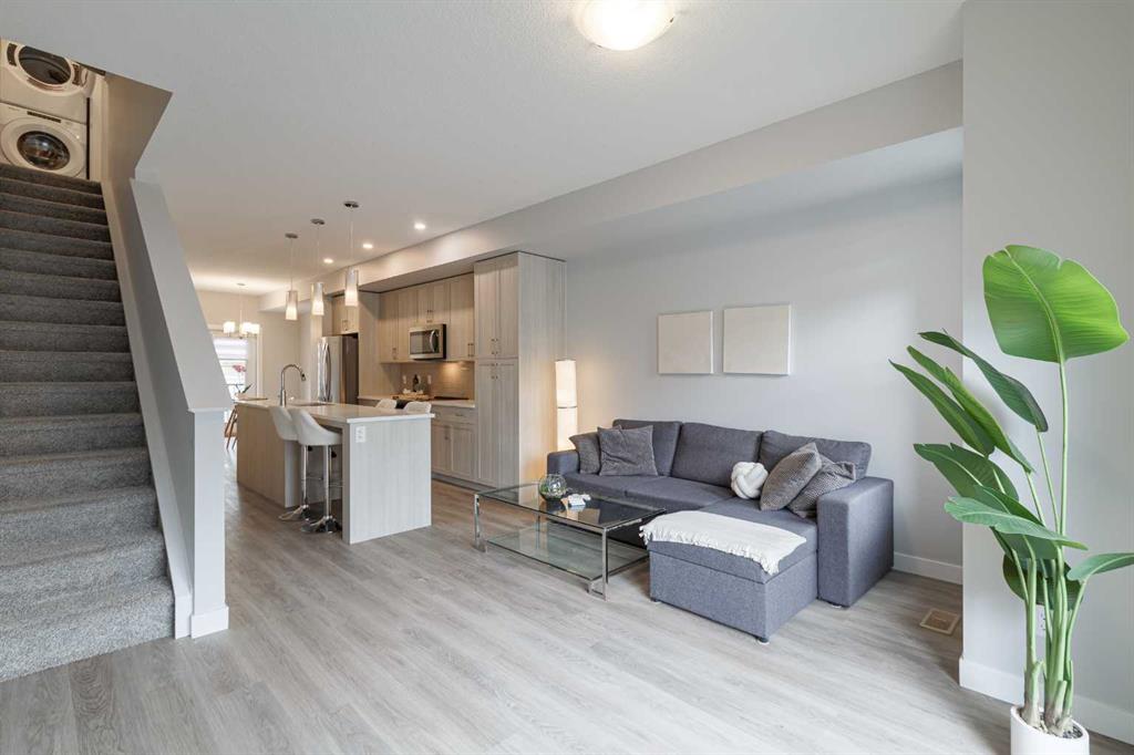 Picture for 930 Sage Hill Grove NW