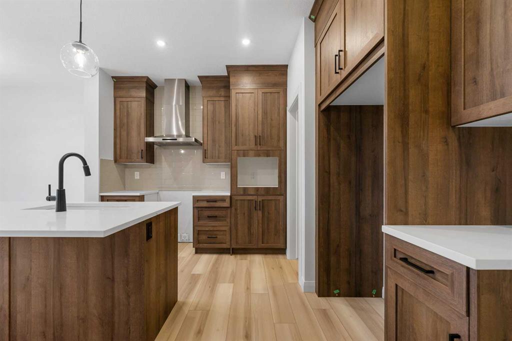Picture for 142 Northern Lights Crescent  https://www.cirrealty.ca/reb/creb/52/A2263352_10.jpg
