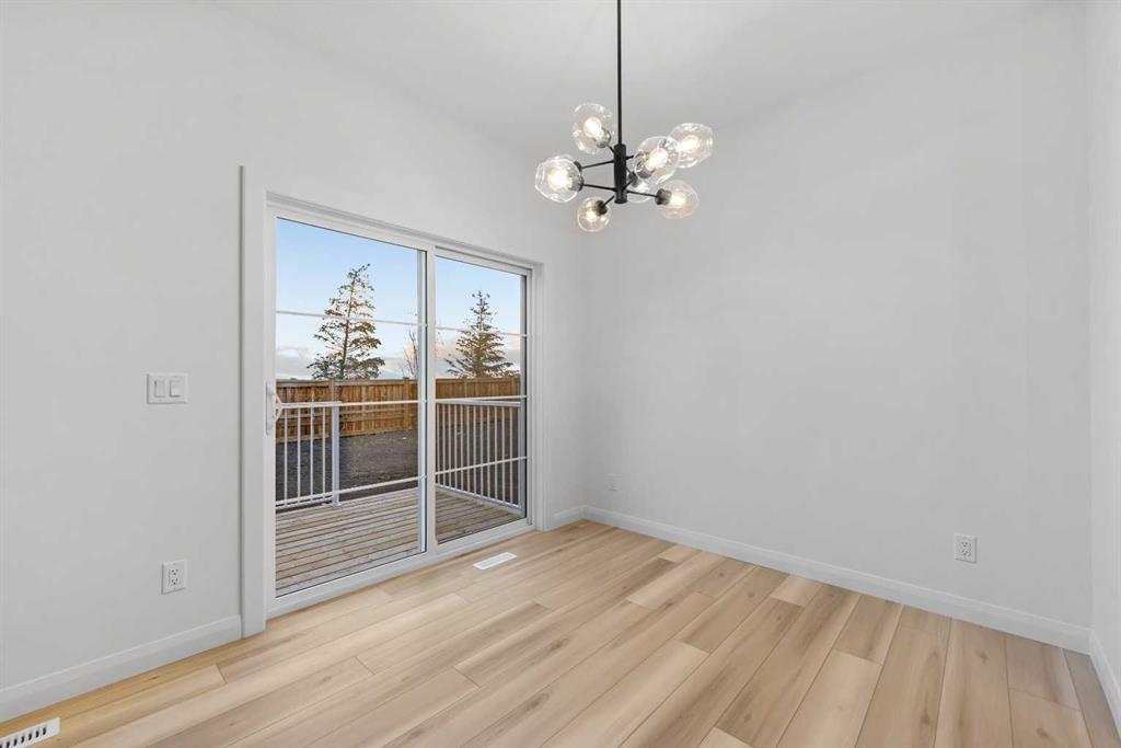 Picture for 142 Northern Lights Crescent  https://www.cirrealty.ca/reb/creb/52/A2263352_21.jpg