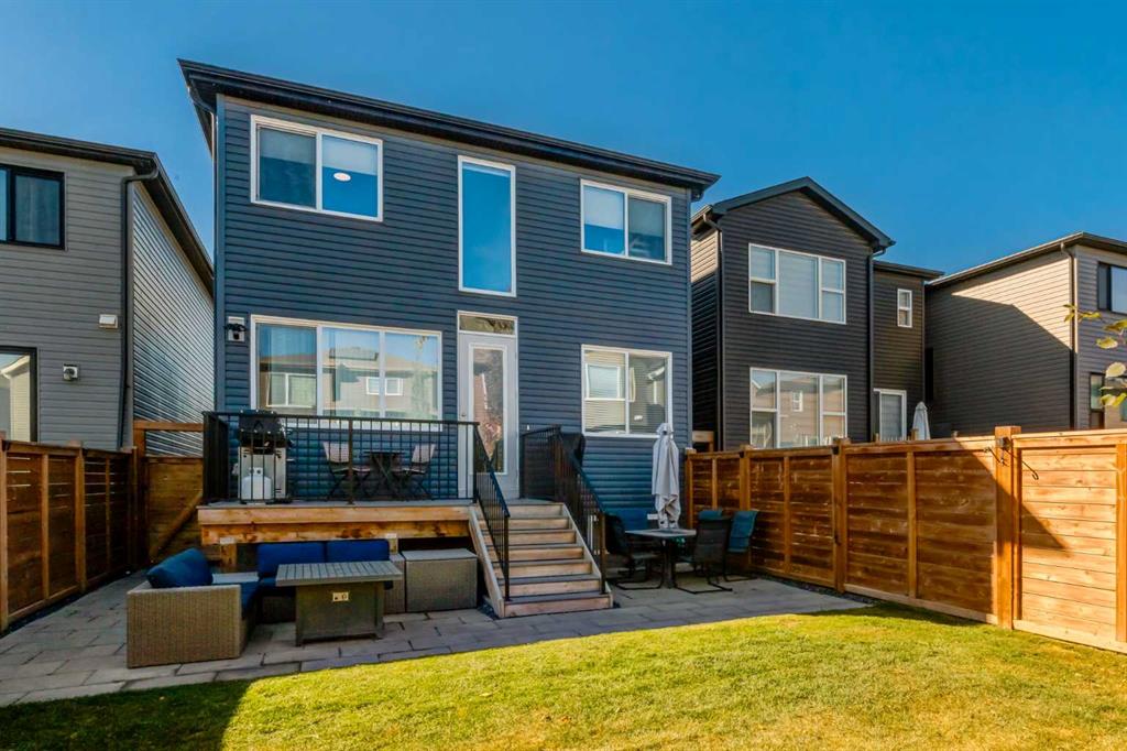Picture for 759 Seton Circle SE https://www.cirrealty.ca/reb/creb/52/A2266252_36.jpg