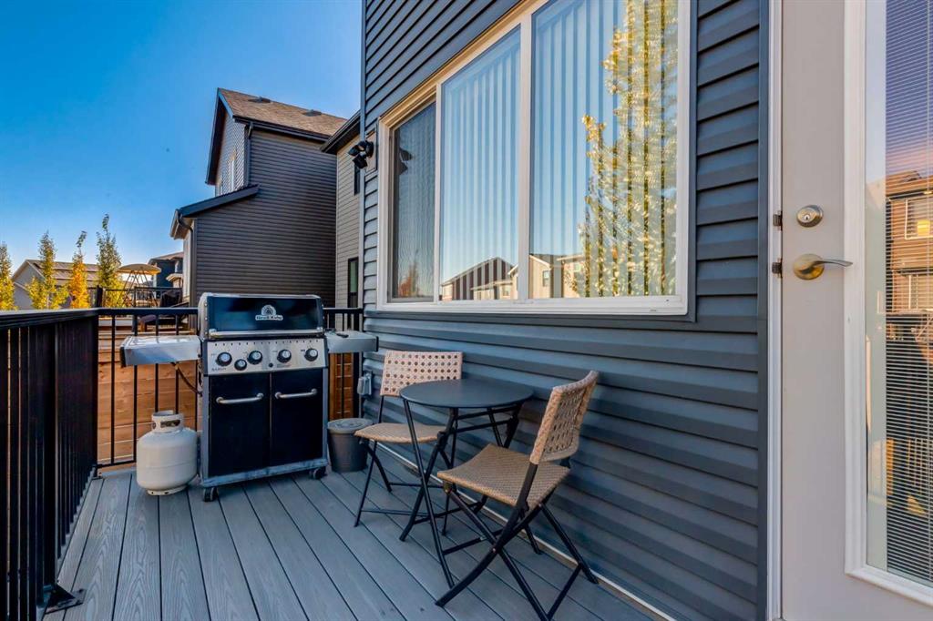 Picture for 759 Seton Circle SE https://www.cirrealty.ca/reb/creb/52/A2266252_37.jpg