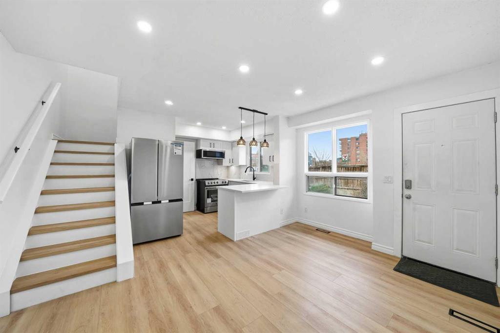 Picture for 3, 2804 17 Avenue SW