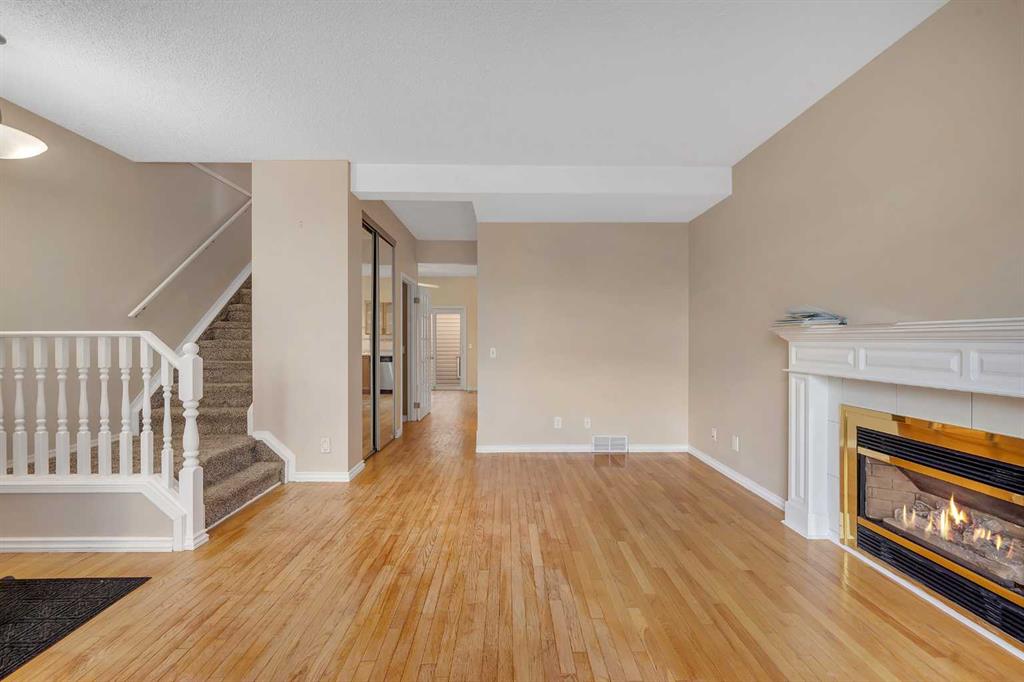 Picture for 39 Anaheim Court NE