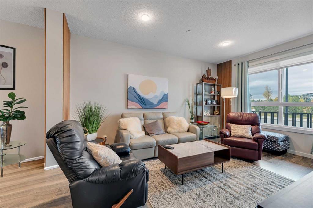 Picture for 784 Livingston Hill NE