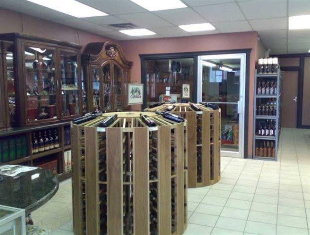 Picture for 109, 1805 14 Street SW