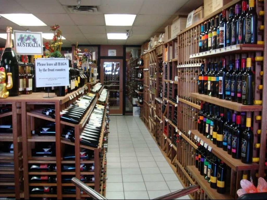 Picture for 109, 1805 14 Street SW