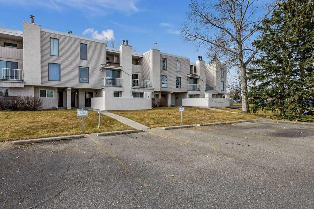 Picture for 105, 3500 Varsity Drive NW