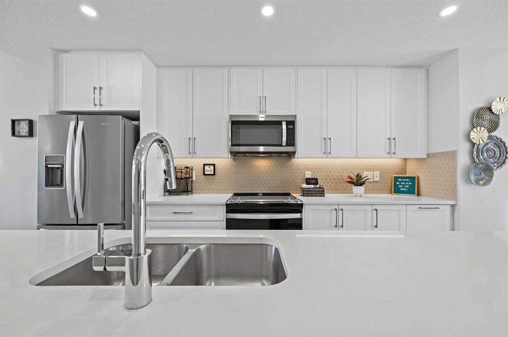 Picture for 157 Les Jardins Park SE