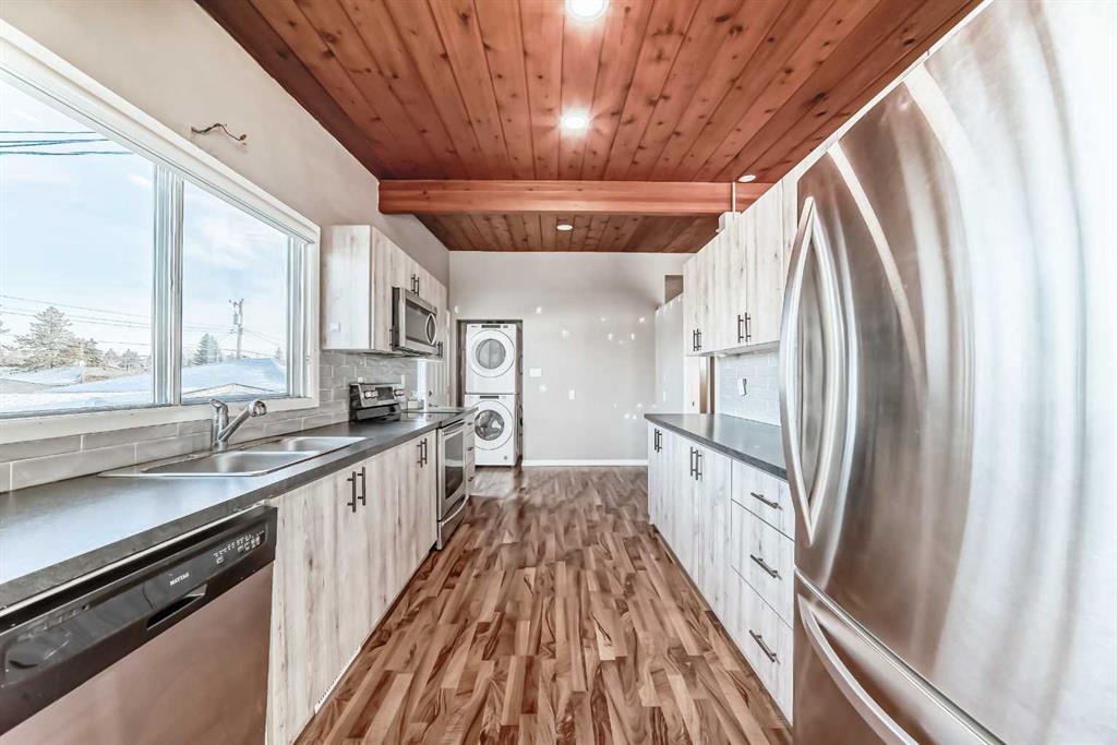 Picture for 724 Millar Road NE