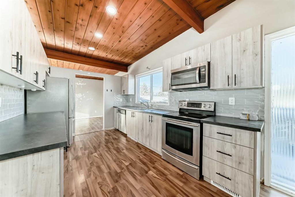 Picture for 724 Millar Road NE