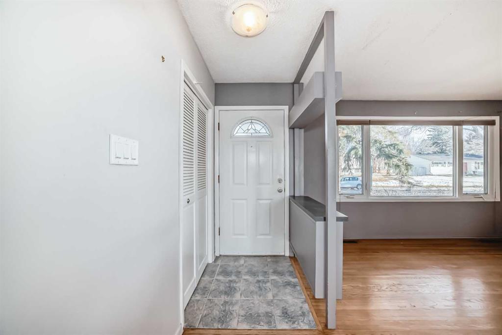 Picture for 611 Meota Road NE