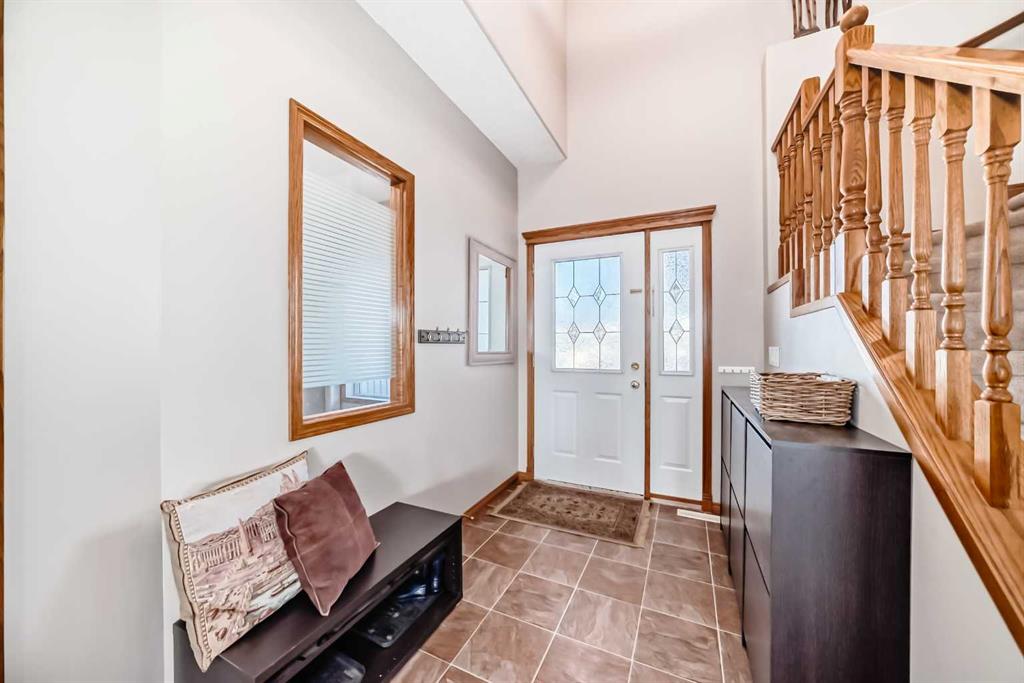 Picture for 114 Royal Birkdale Crescent NW