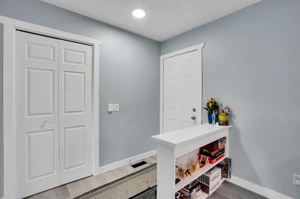 Picture for 200 Penbrooke Close SE