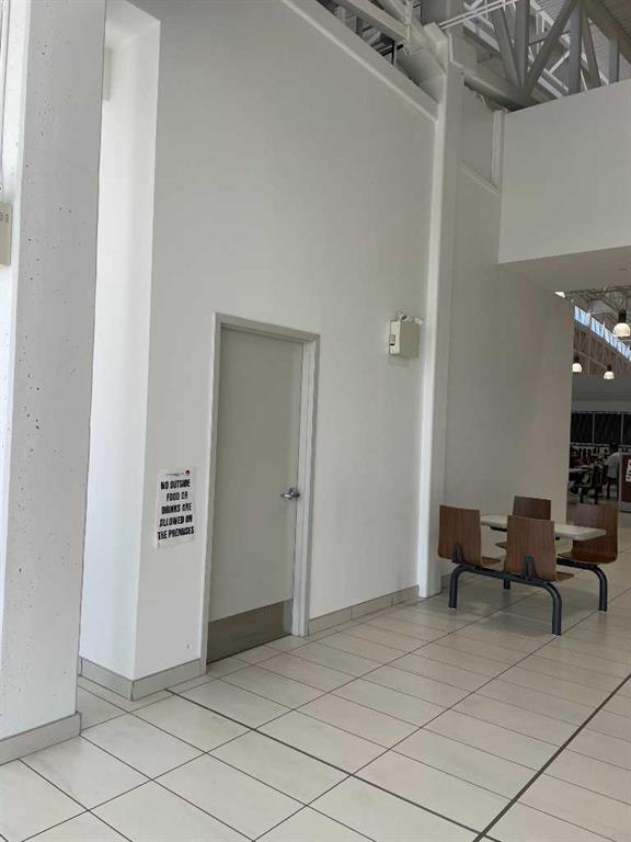 Picture for 539, 260300 Writing Creek Crescent 