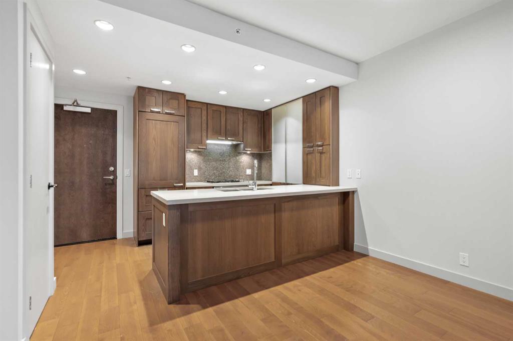 Picture for 317, 222 Riverfront Avenue SW