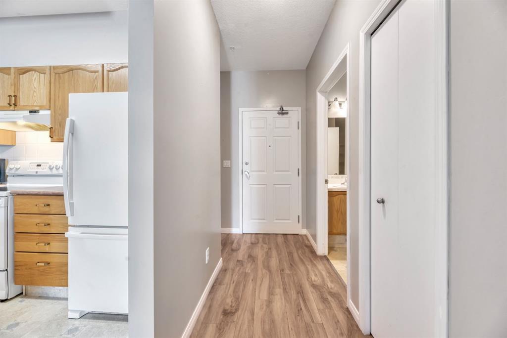 Picture for 106, 3 Parklane Way 