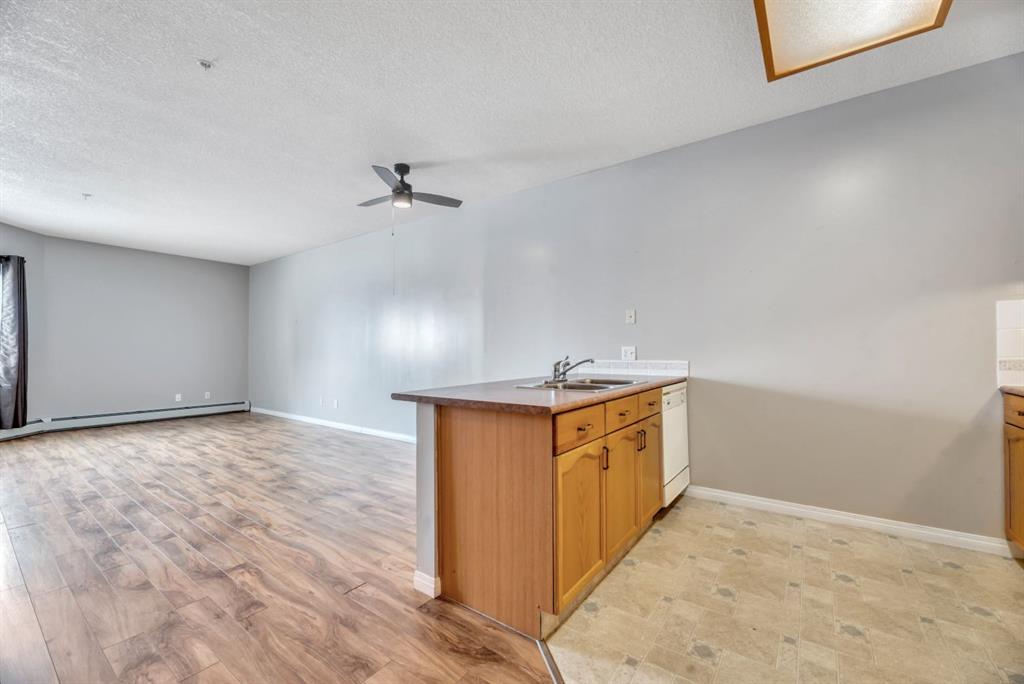 Picture for 106, 3 Parklane Way 