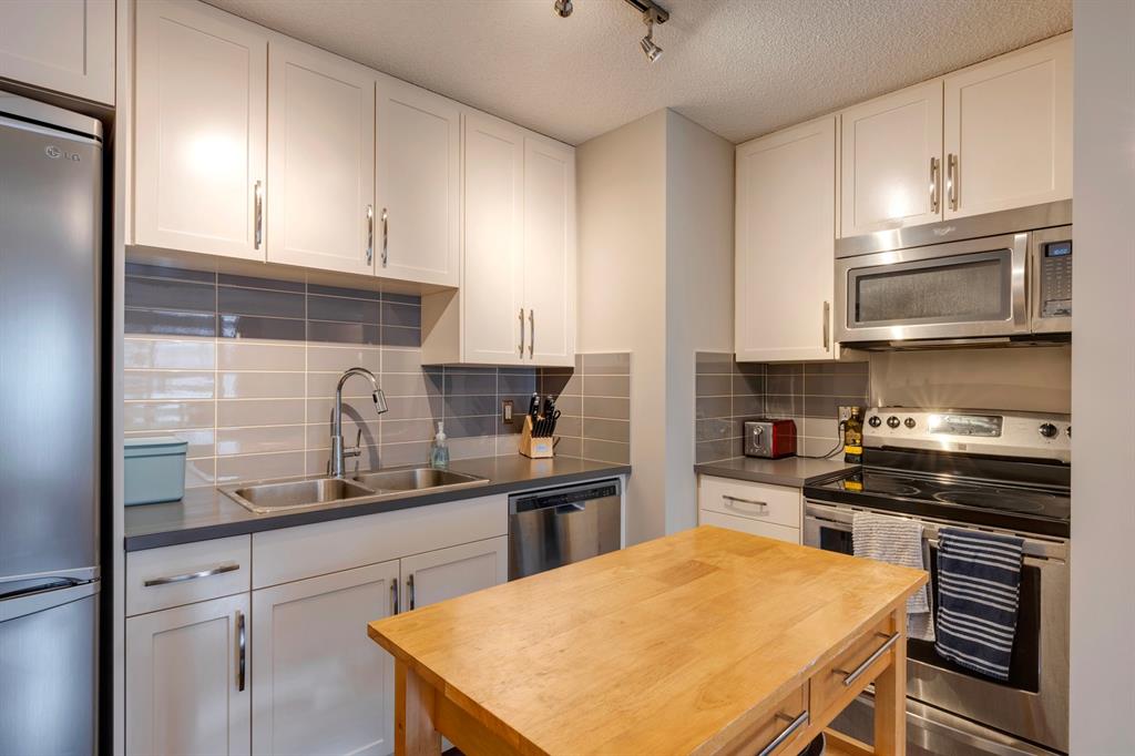 Picture for 102, 120 24 Avenue SW