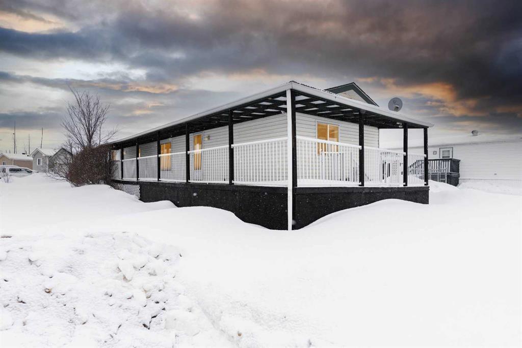 Picture for 100 Palomino Close 