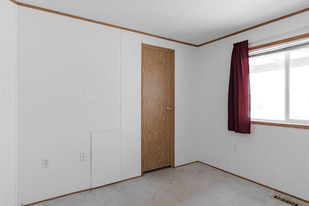 Picture for 100 Palomino Close 