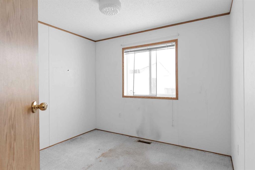 Picture for 100 Palomino Close 