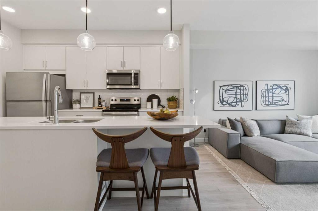 Picture for 201, 655 Shawnee Square SW