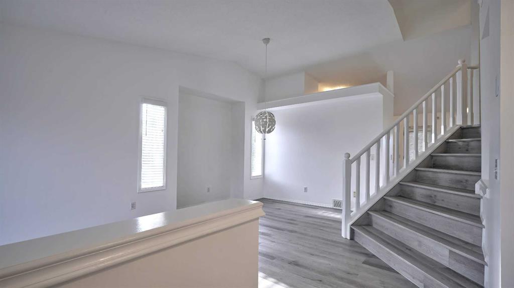 Picture for 160 Riverstone Crescent SE